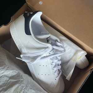 BRAND NEW ADIDAS STAN SMITH FROM BLOOMINGDALES